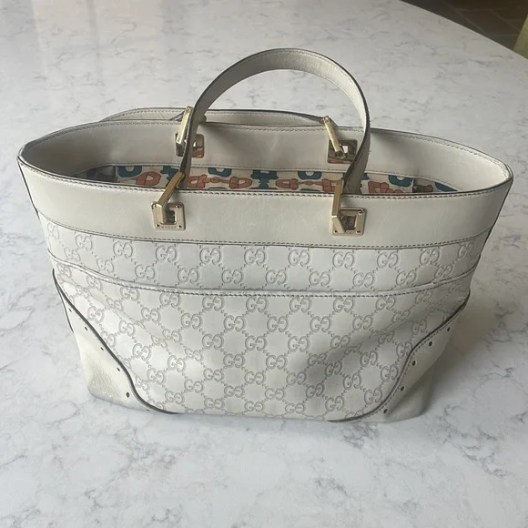 Gucci White Guccissima Leather Medium Punch Tote - Picture 8 of 16